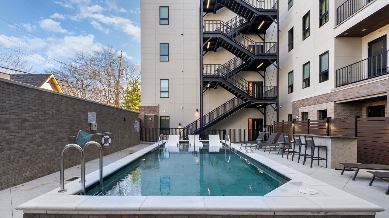 Photo of Outdoor in Music Row