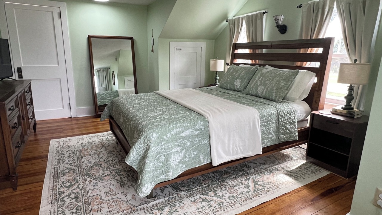 Photo of Bedroom in Elizabethtown