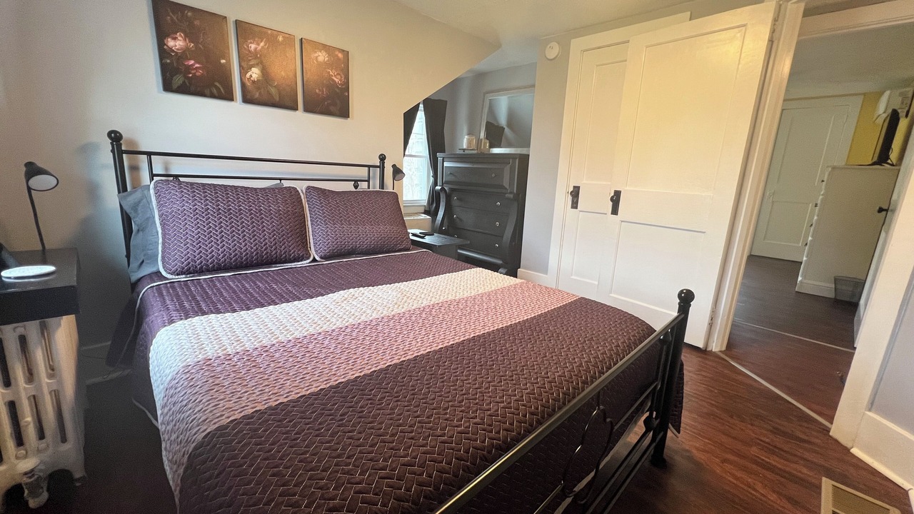Photo of Bedroom in Elizabethtown