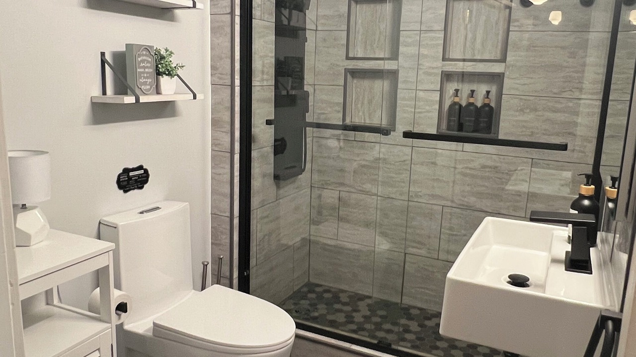 Photo of Bathroom in Elizabethtown