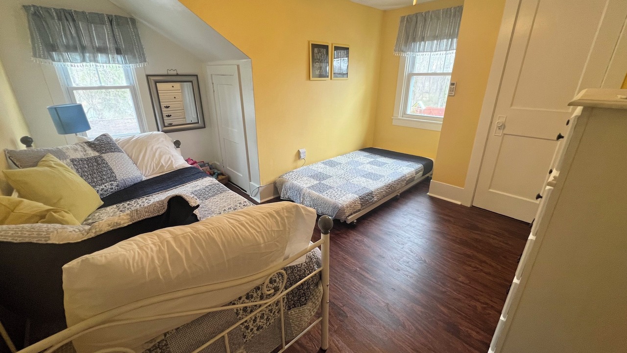 Photo of Bedroom in Elizabethtown
