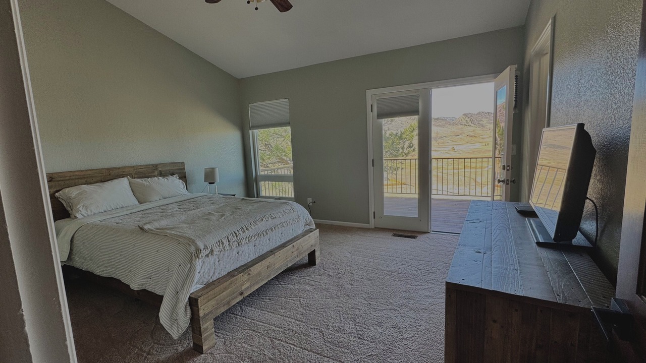 Photo of Bedroom in Ken Caryl Ranch North Plains