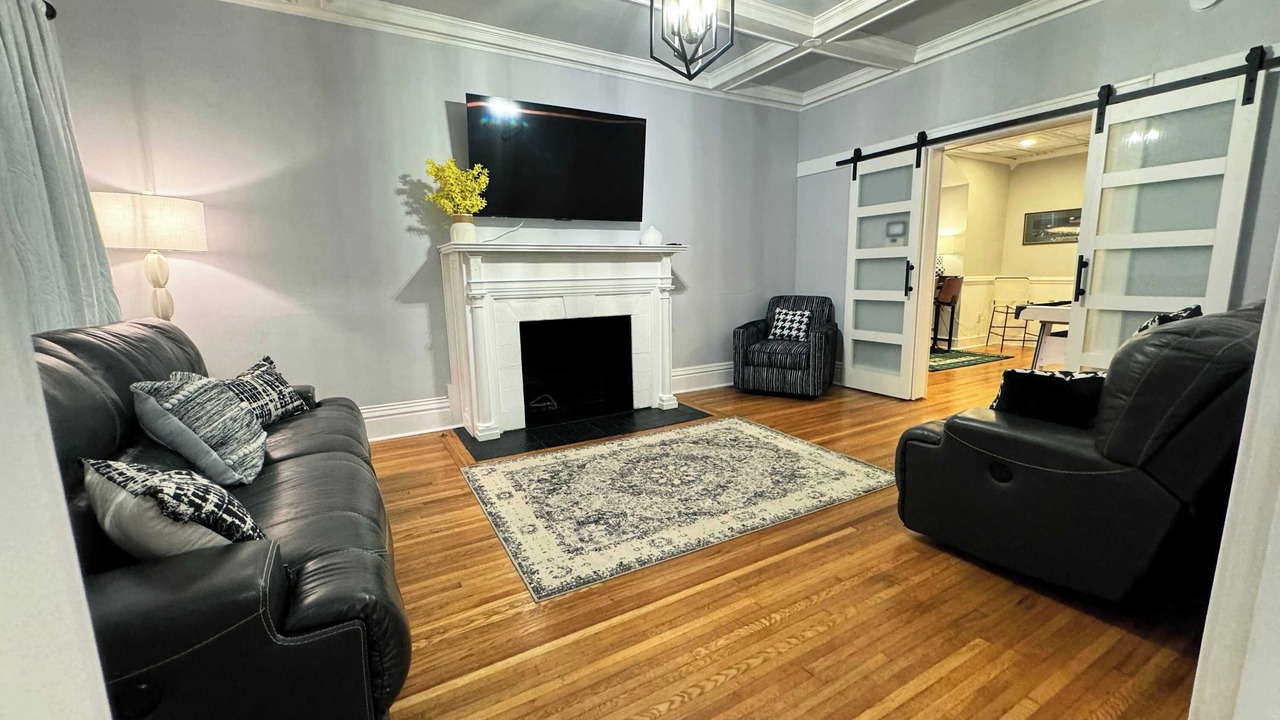 Photo of Livingroom in Huntington