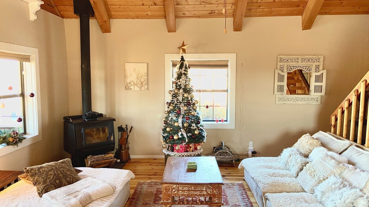 Photo of Livingroom in Nambe Pueblo