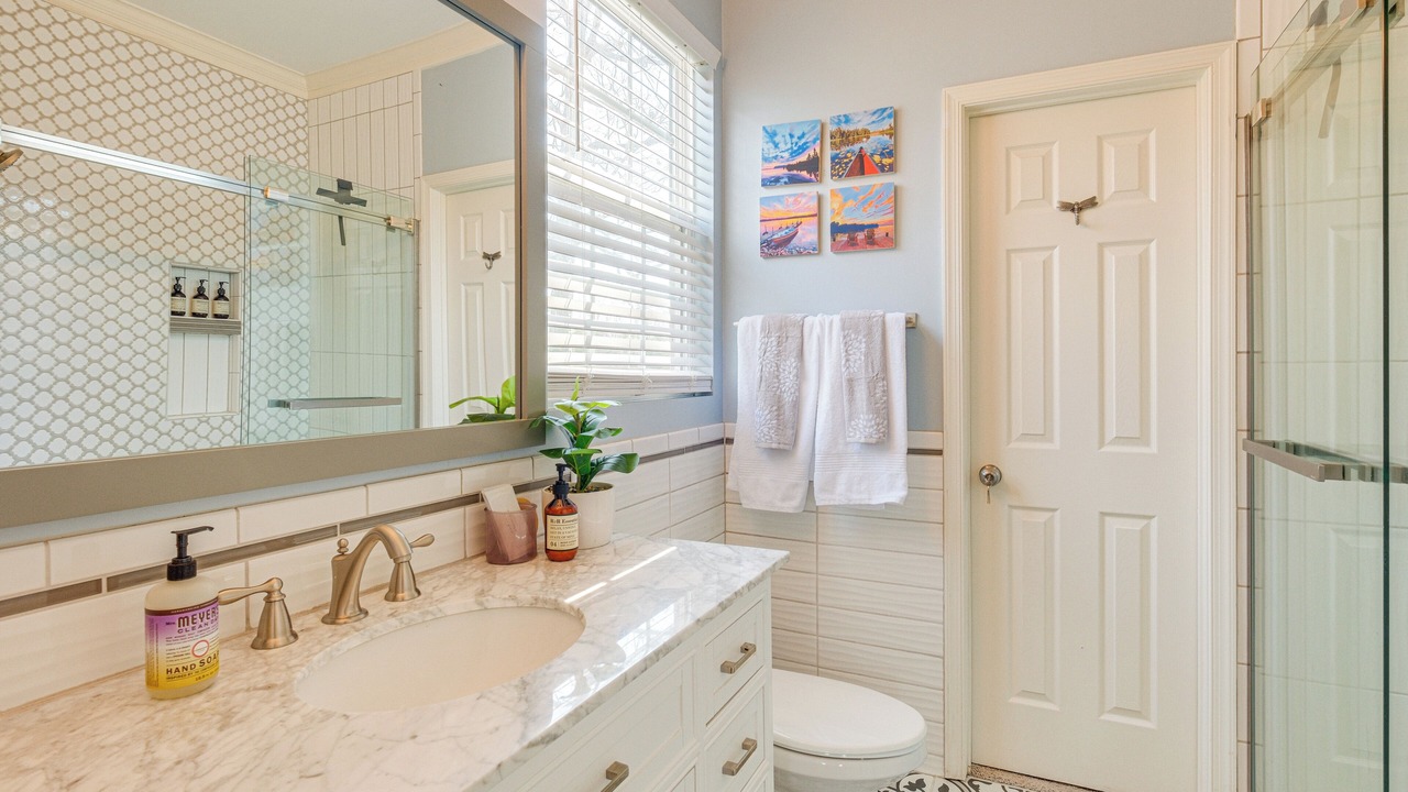 Photo of Bathroom in Louisa