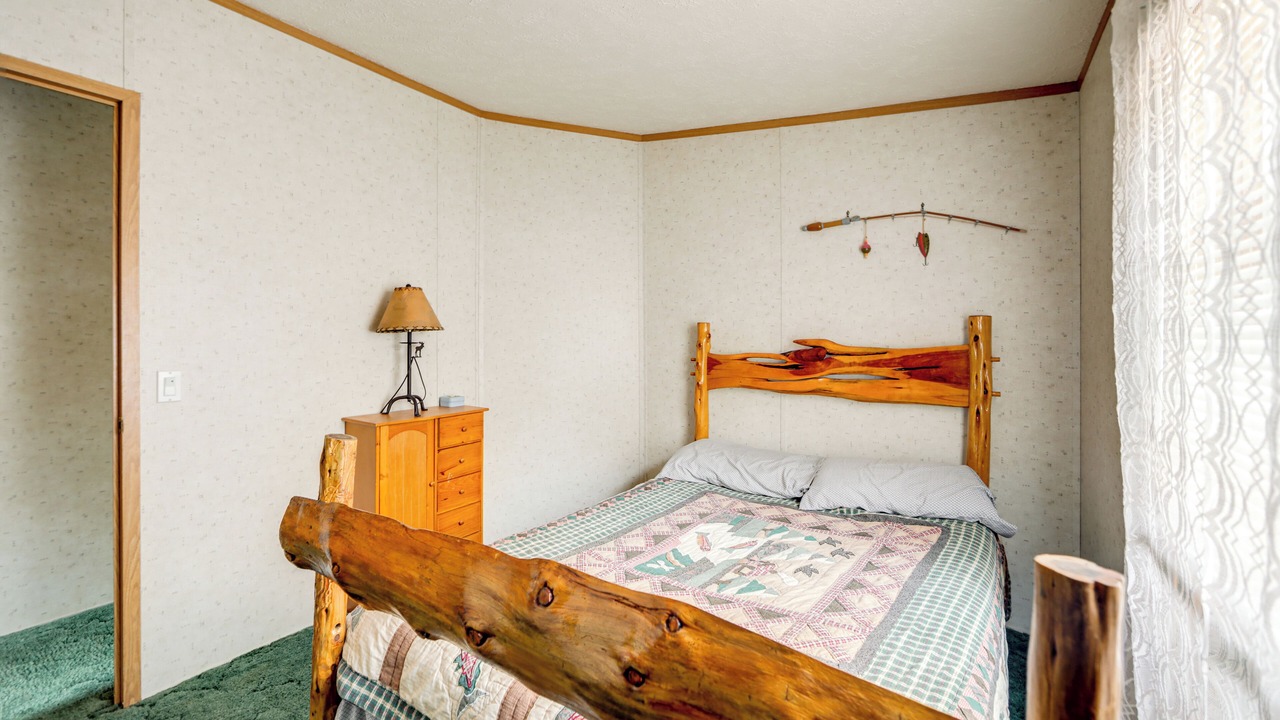 Photo of Bedroom in Forestport