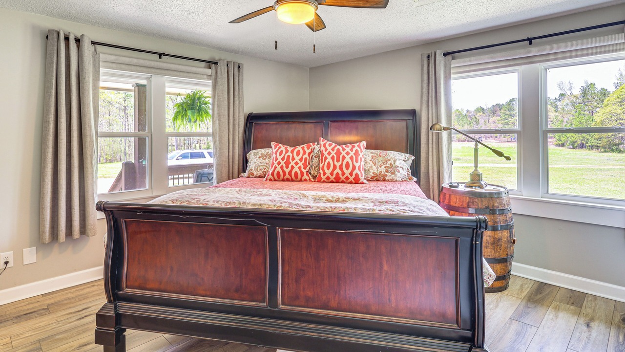 Photo of Bedroom in Titus