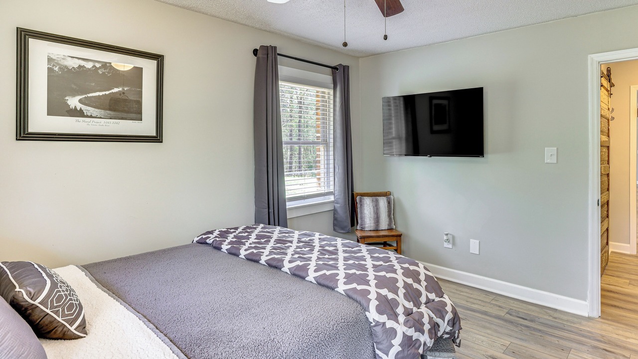 Photo of Bedroom in Titus