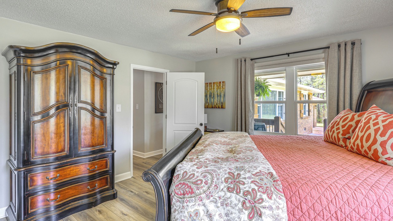 Photo of Bedroom in Titus