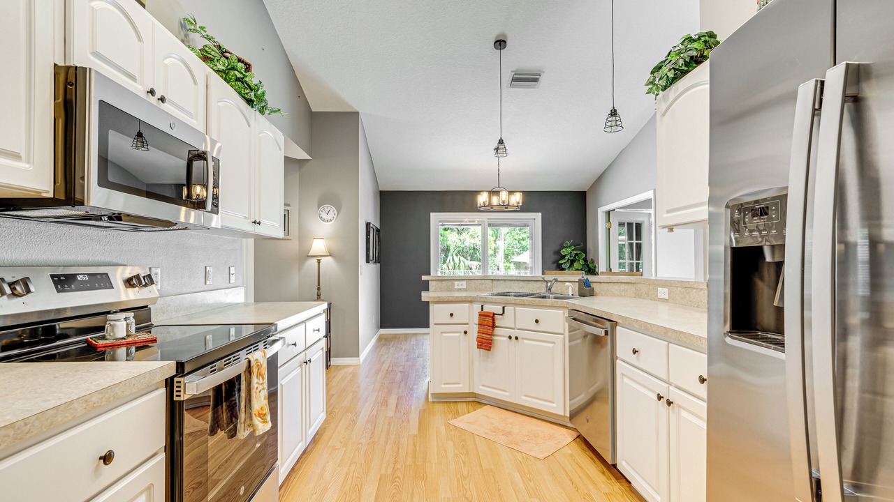 Photo of Kitchen in Crystal River