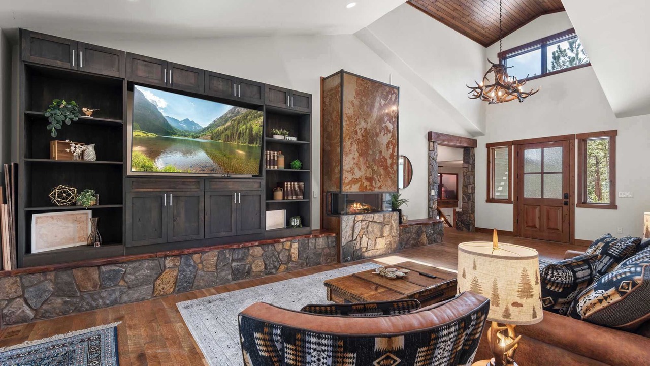 Photo of Bedroom in Black Hawk