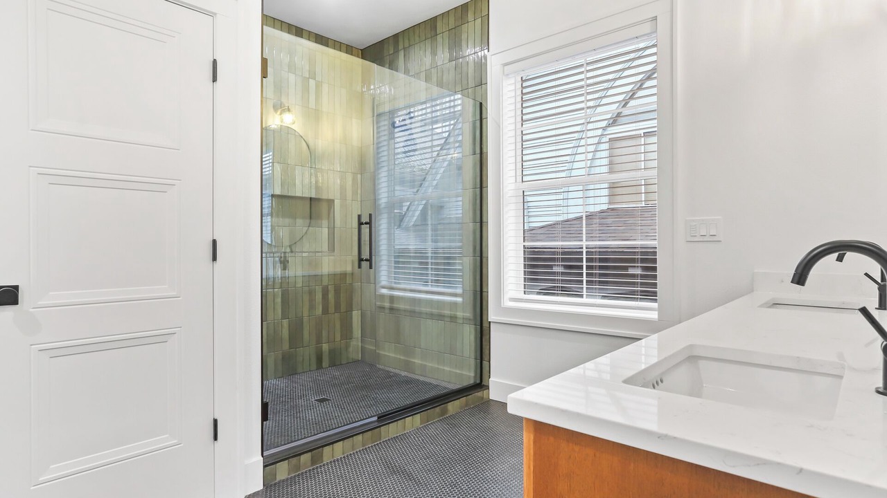 Photo of Bathroom in Alphabet Historic District