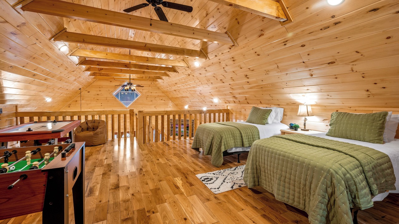 Photo of Bedroom in White Oak Lodge