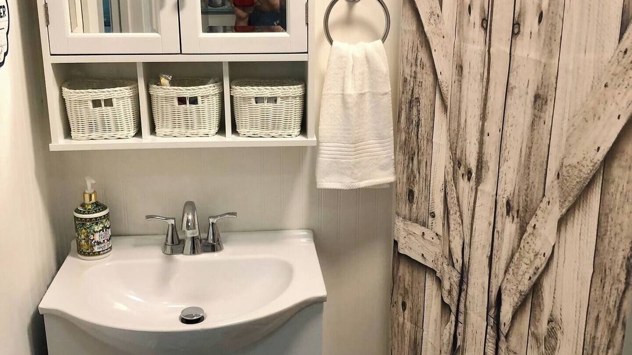 Photo of Bathroom in Shelbyville