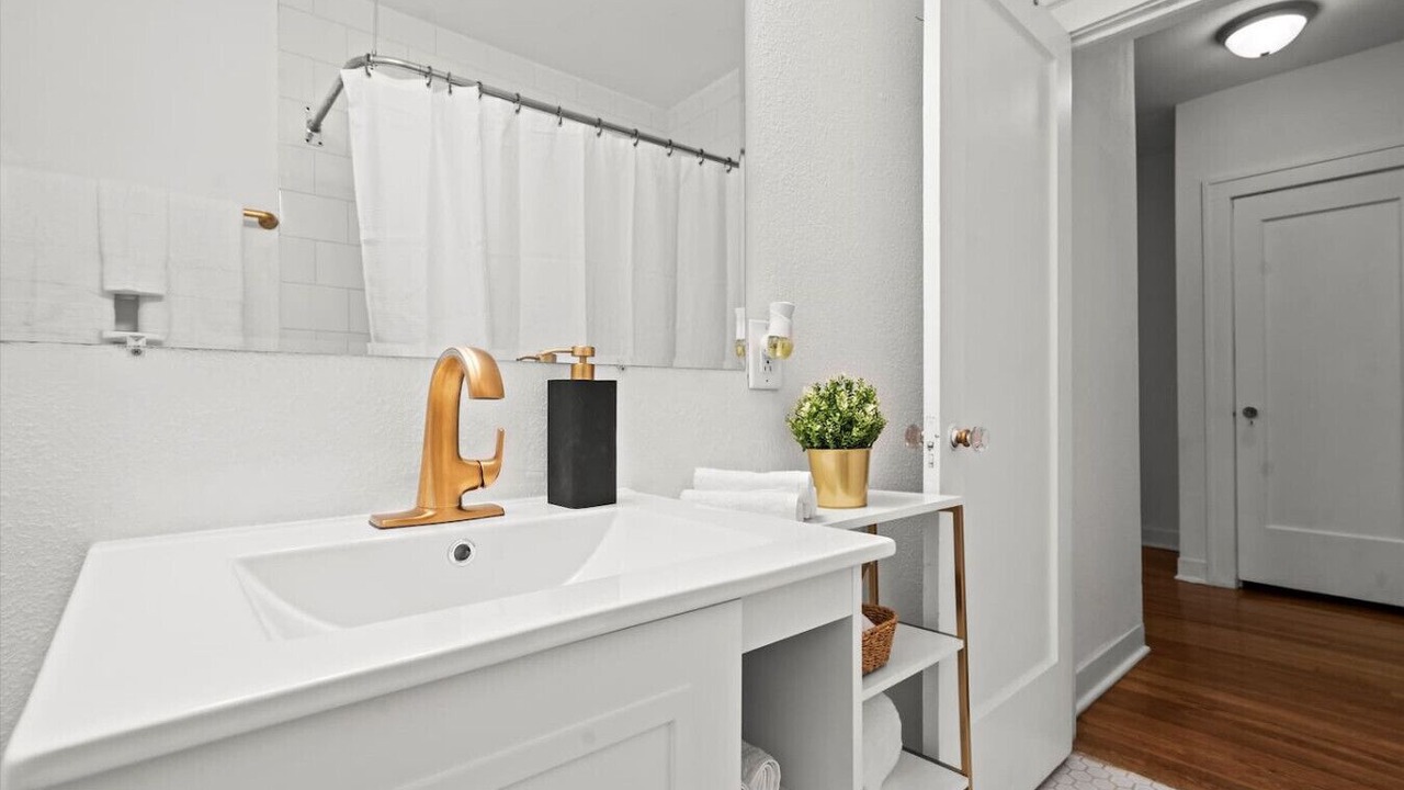 Photo of Bathroom in West Plaza