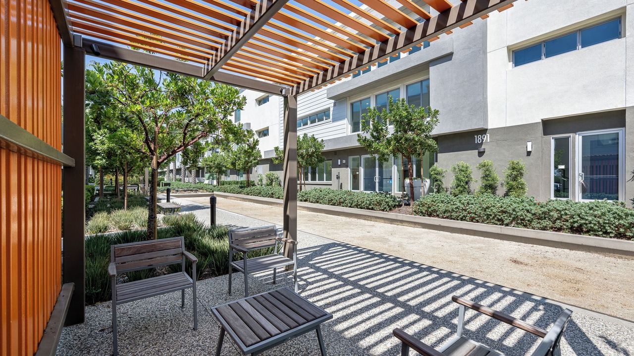 Photo of Patio Balcony in Platinum Triangle