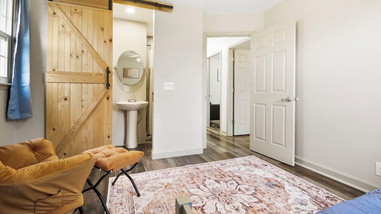 Photo of Bedroom in Charlotte Park
