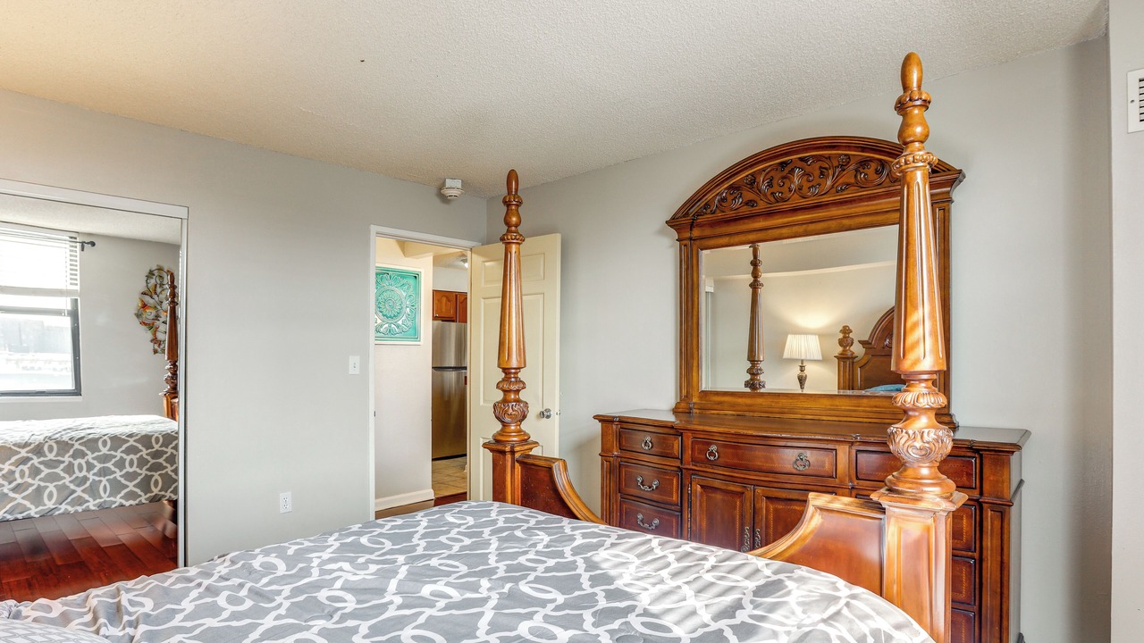 Photo of Bedroom in Lincoln Park