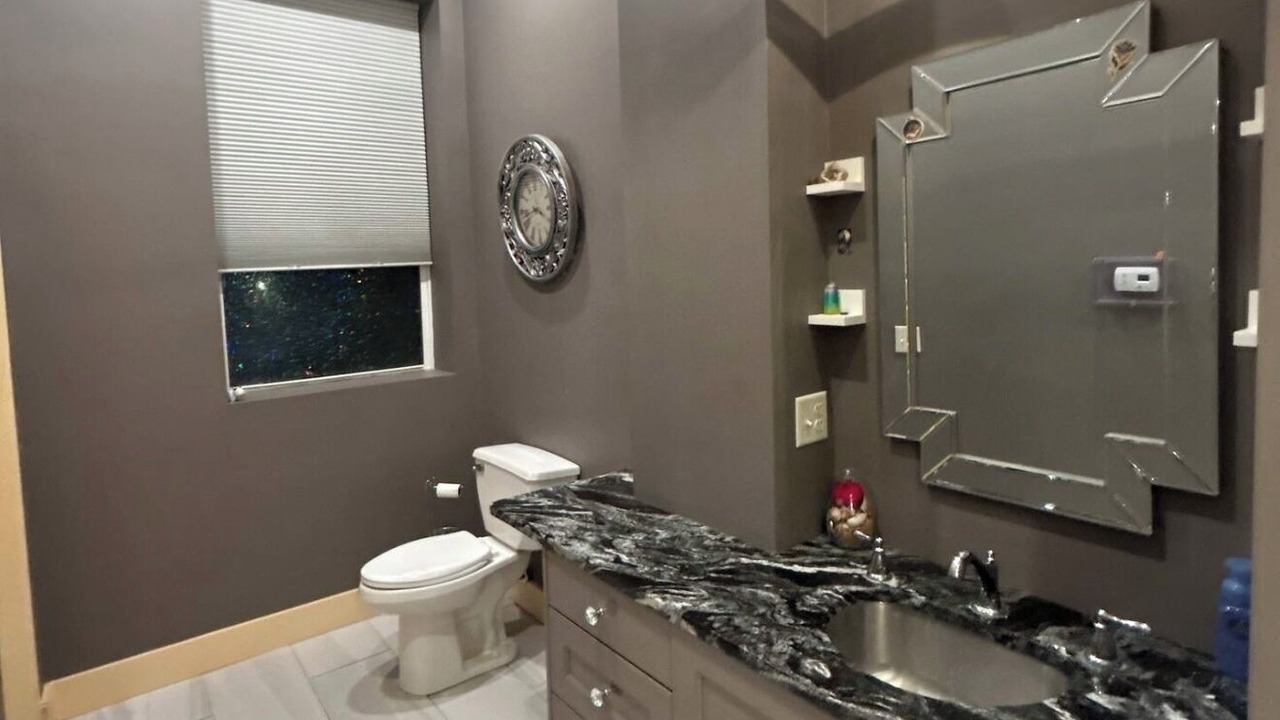 Photo of Bathroom in Downtown Syracuse