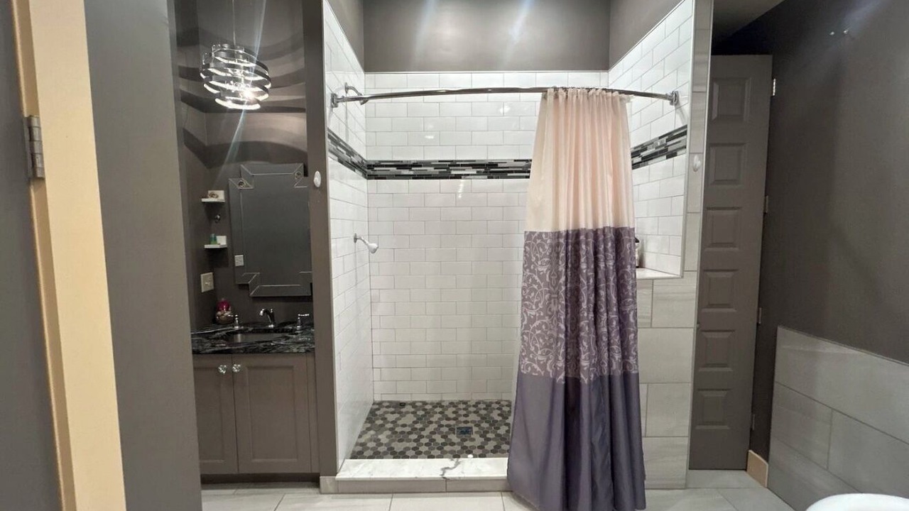 Photo of Bathroom in Downtown Syracuse