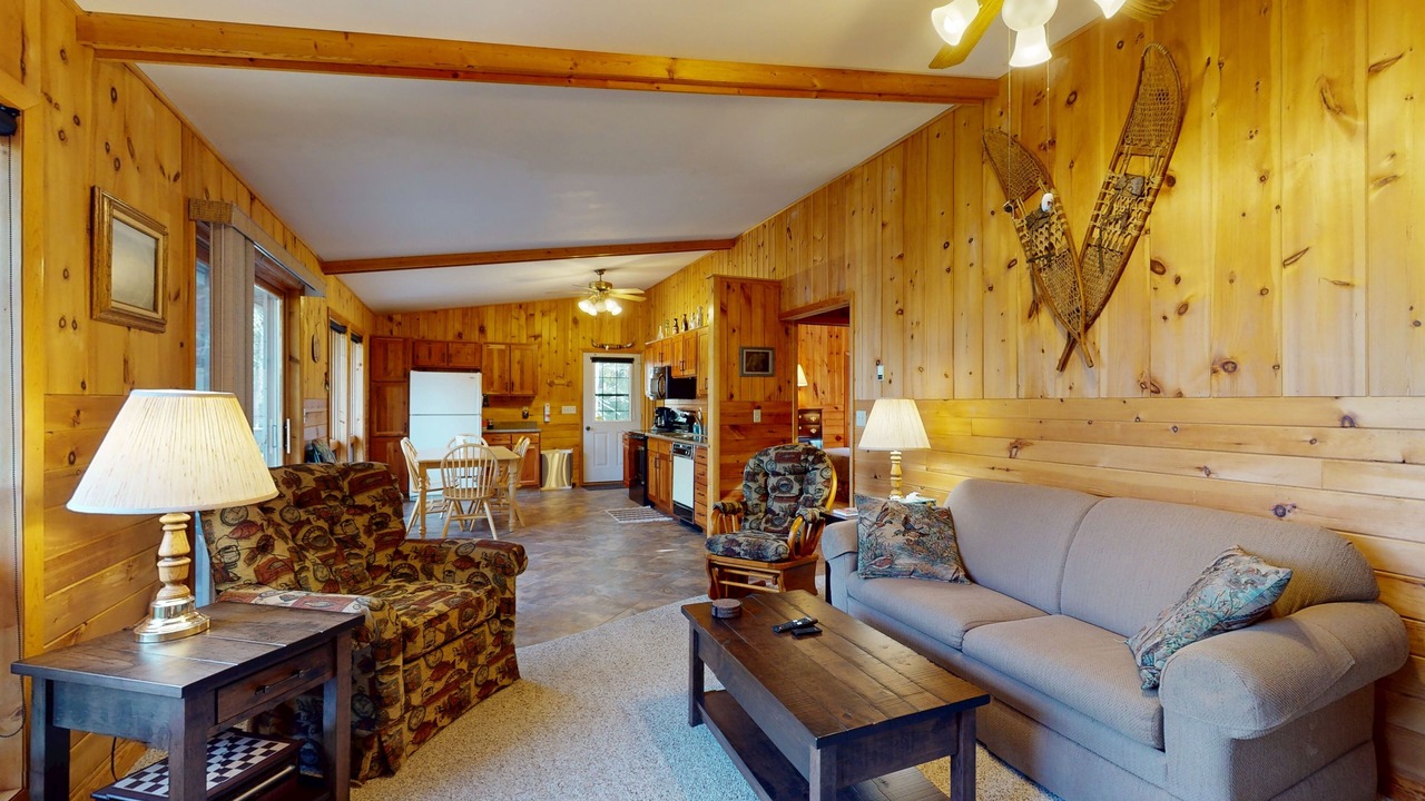 Photo of Livingroom in Three Lakes