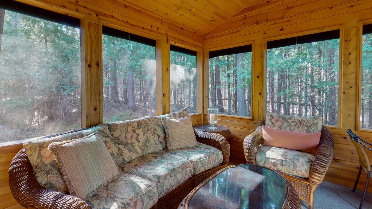 Photo of Livingroom in Three Lakes