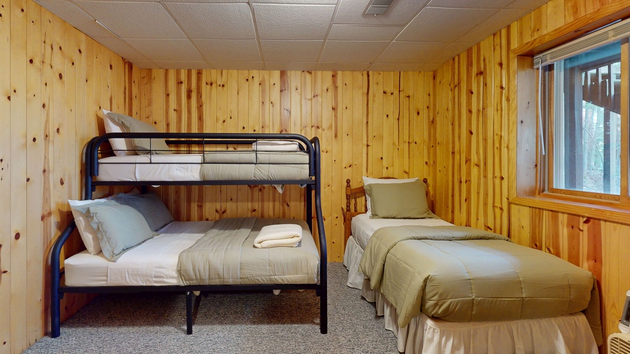 Photo of Bedroom in Three Lakes