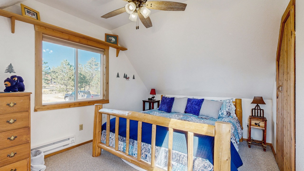 Photo of Bedroom in Drake