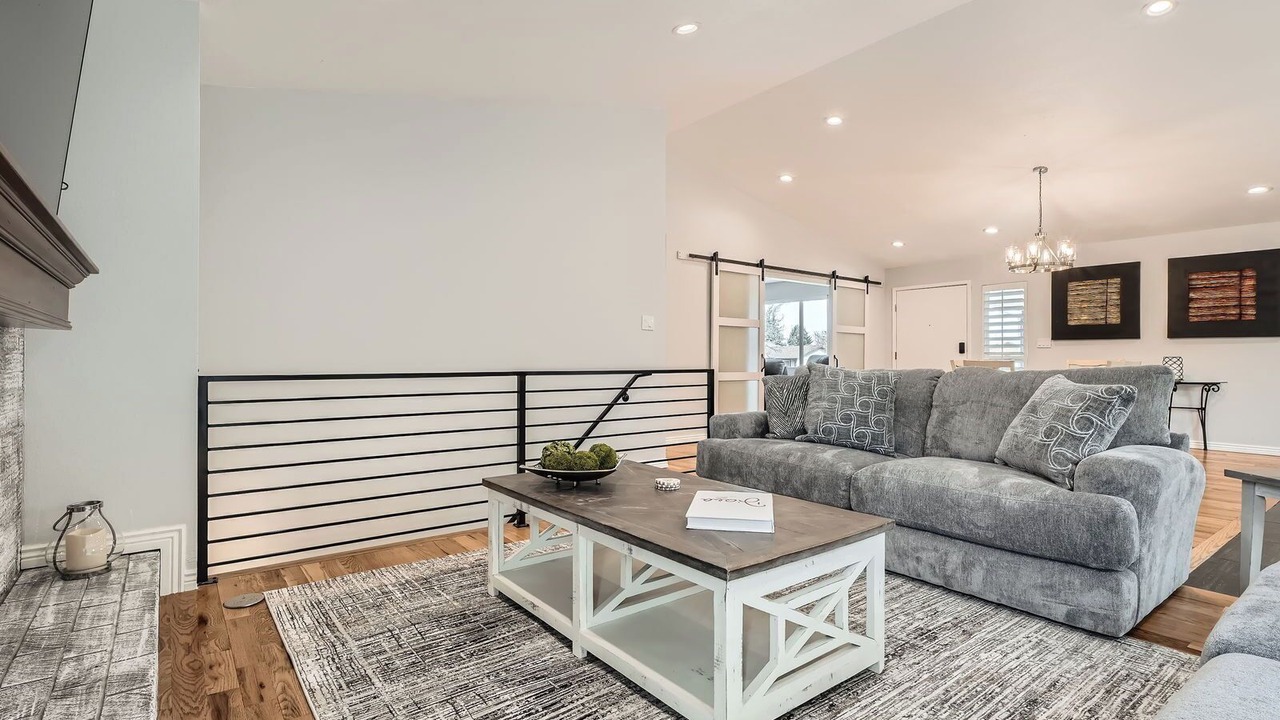 Photo of Livingroom in Littleton