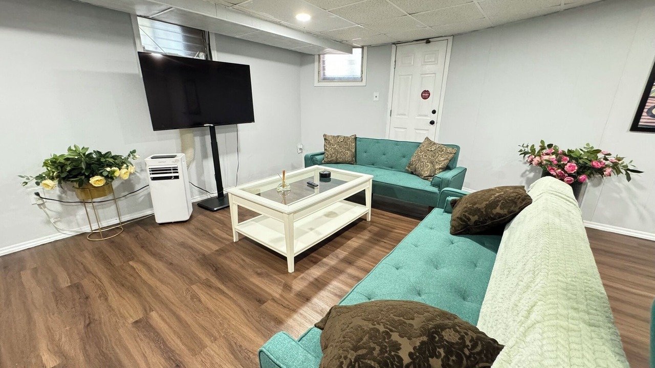 Photo of Livingroom in North Bergen