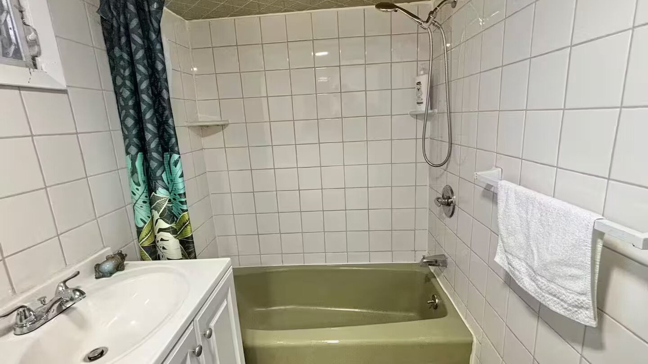Photo of Bathroom in North Bergen