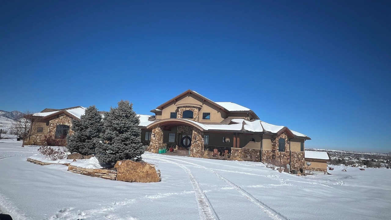 Photo of Outdoor in Golden