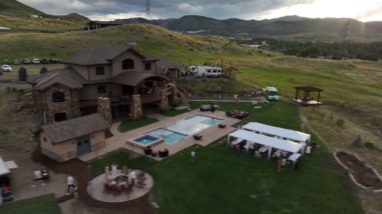 Photo of Outdoor in Golden