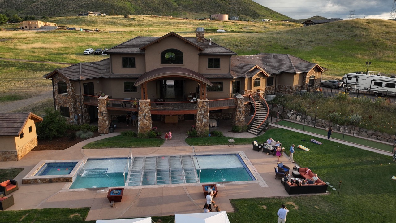 Photo of Outdoor in Golden