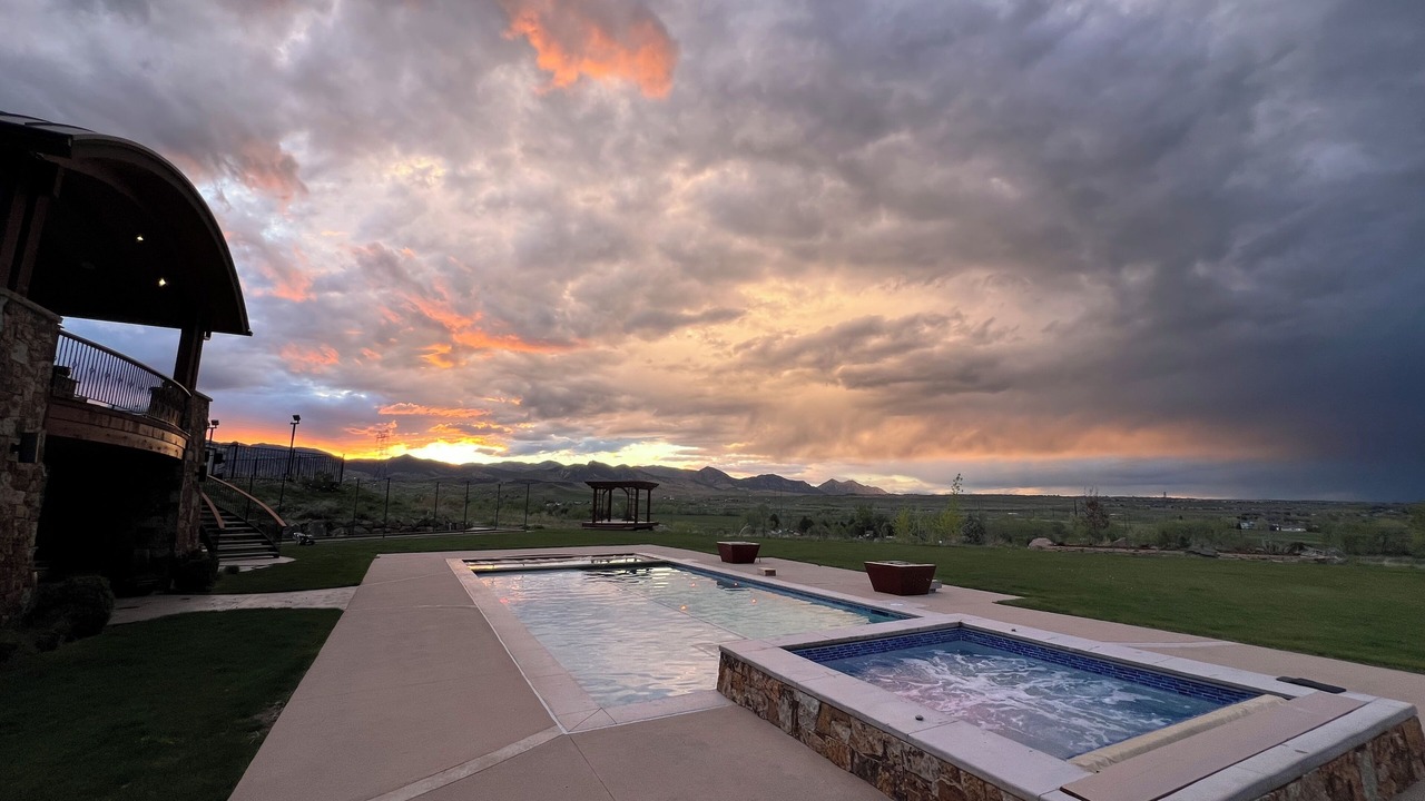 Photo of Outdoor in Golden