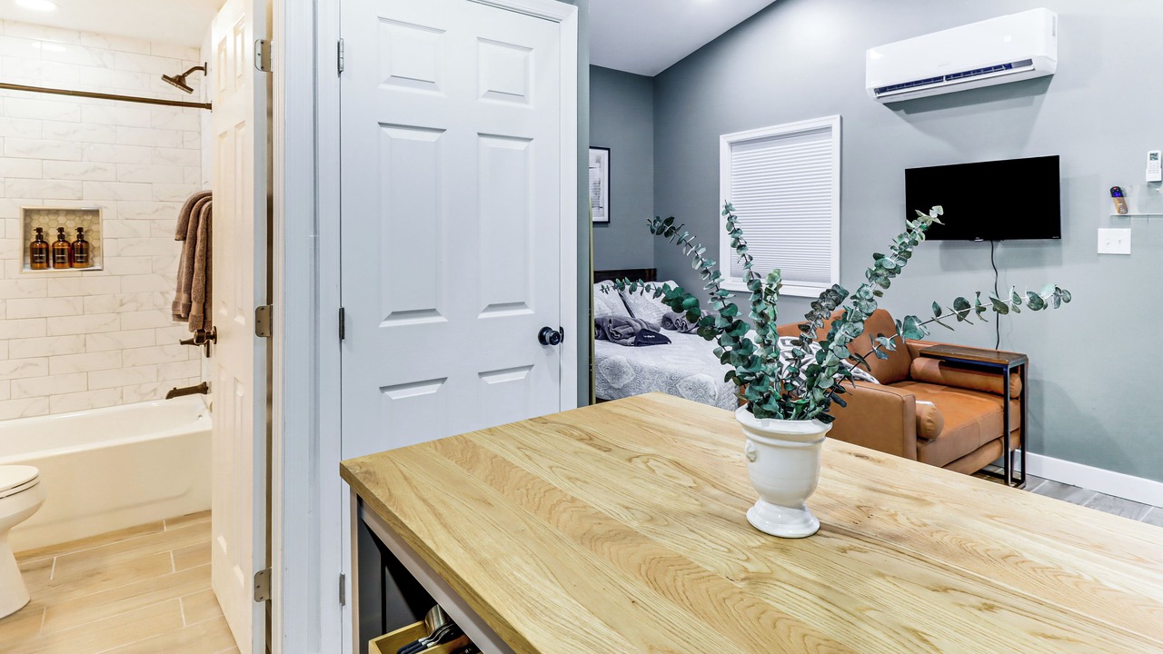 Photo of Bedroom in Oxon Hill
