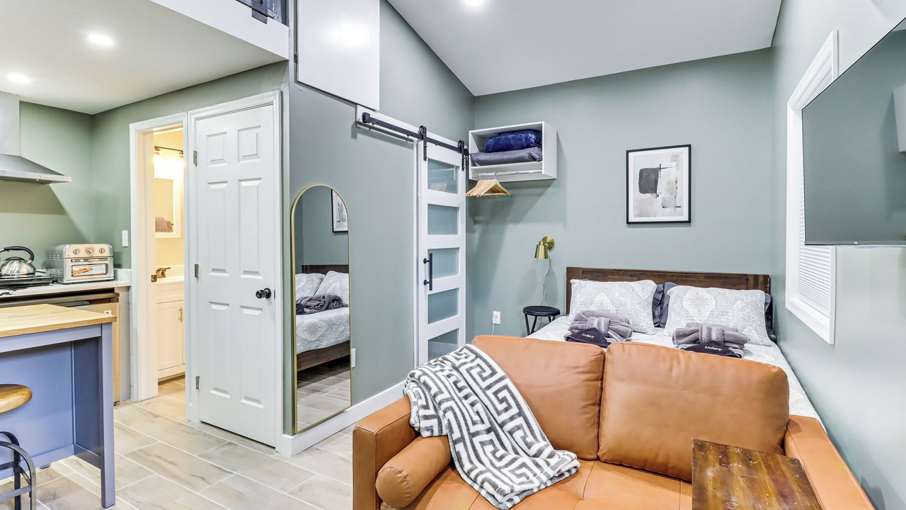 Photo of Bedroom in Oxon Hill