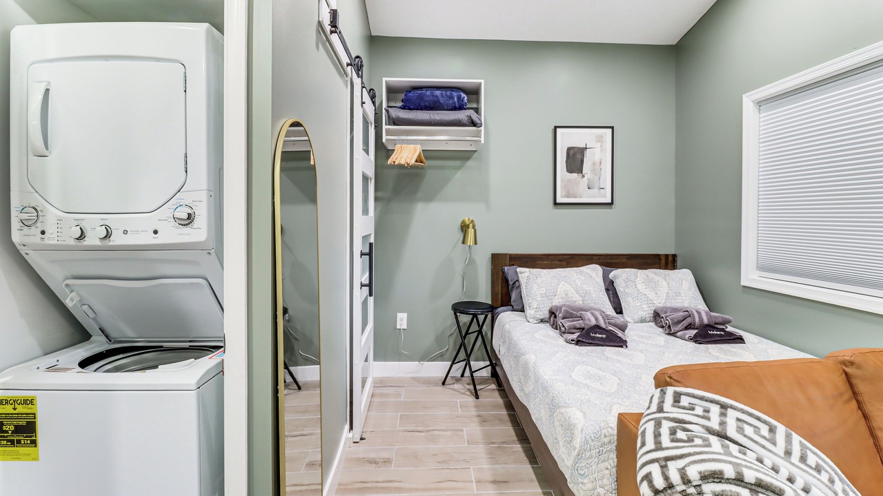 Photo of Bedroom in Oxon Hill