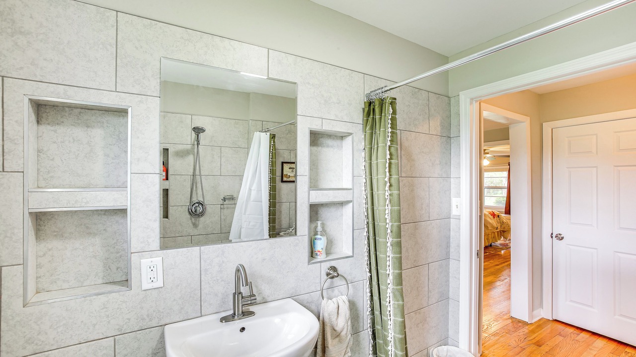 Photo of Bathroom in Millersville