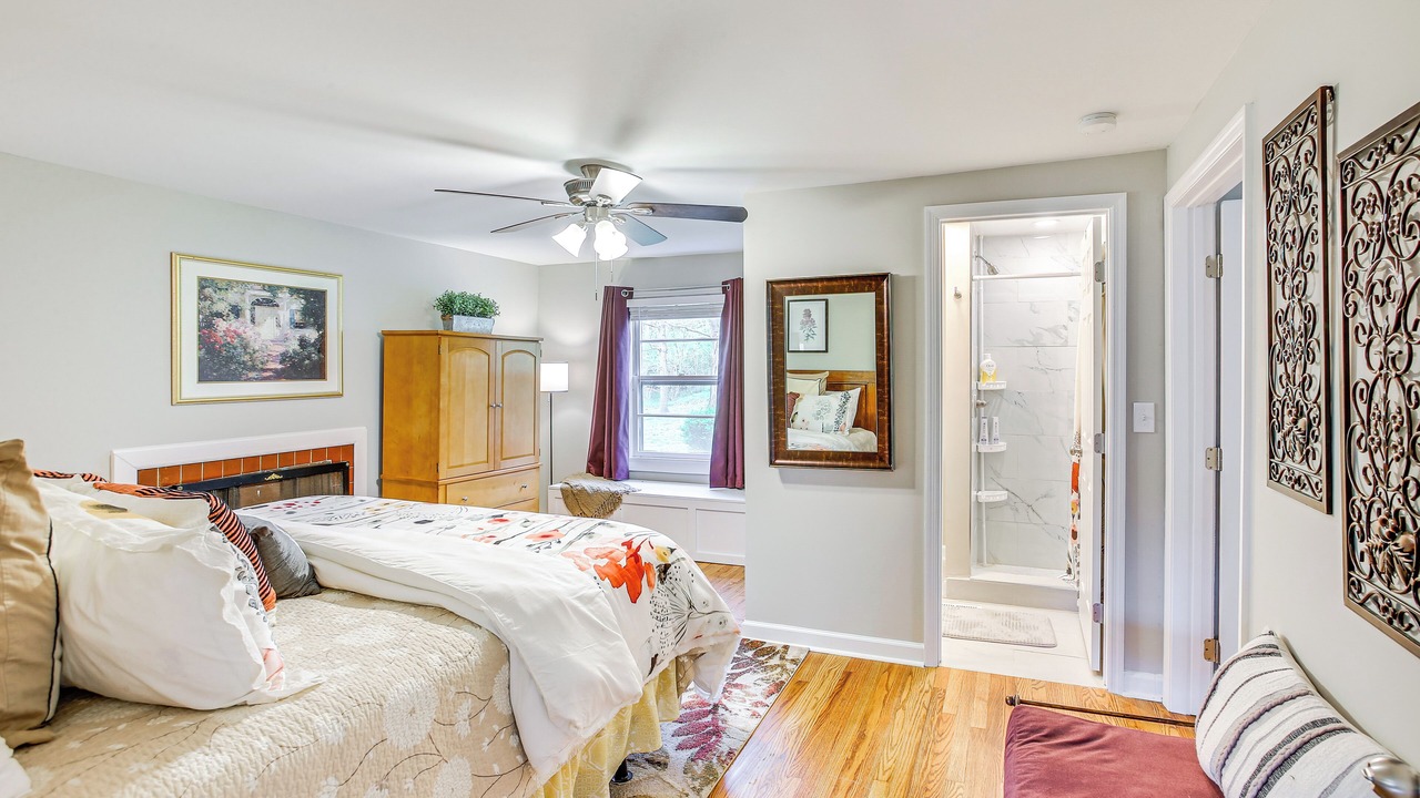 Photo of Bedroom in Millersville