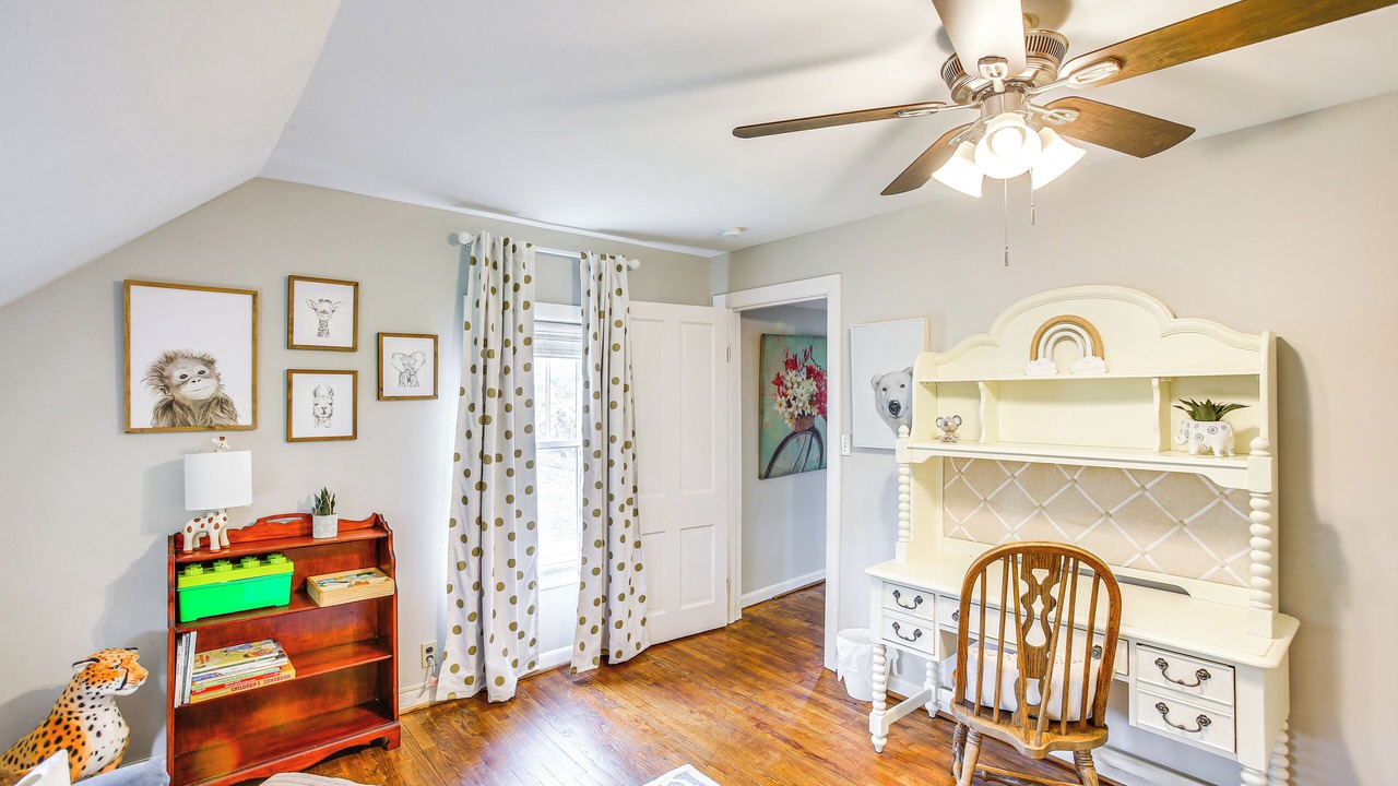 Photo of Bedroom in Millersville