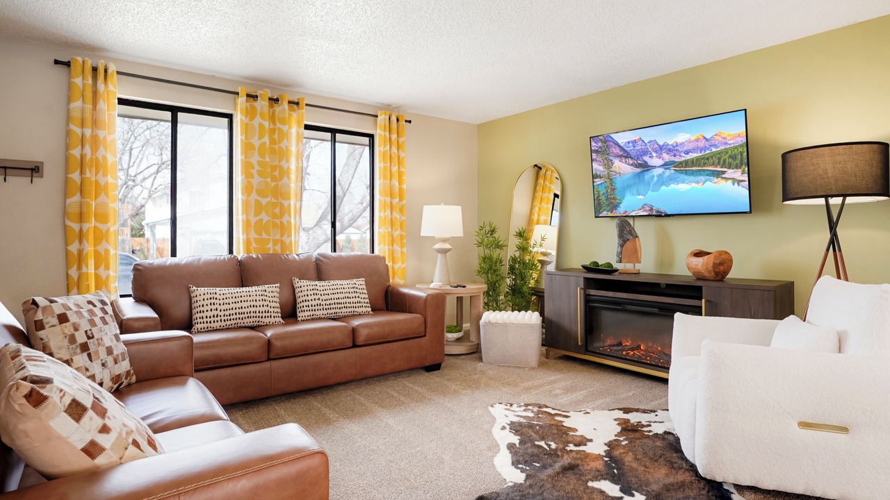 Photo of Livingroom in Club Crest