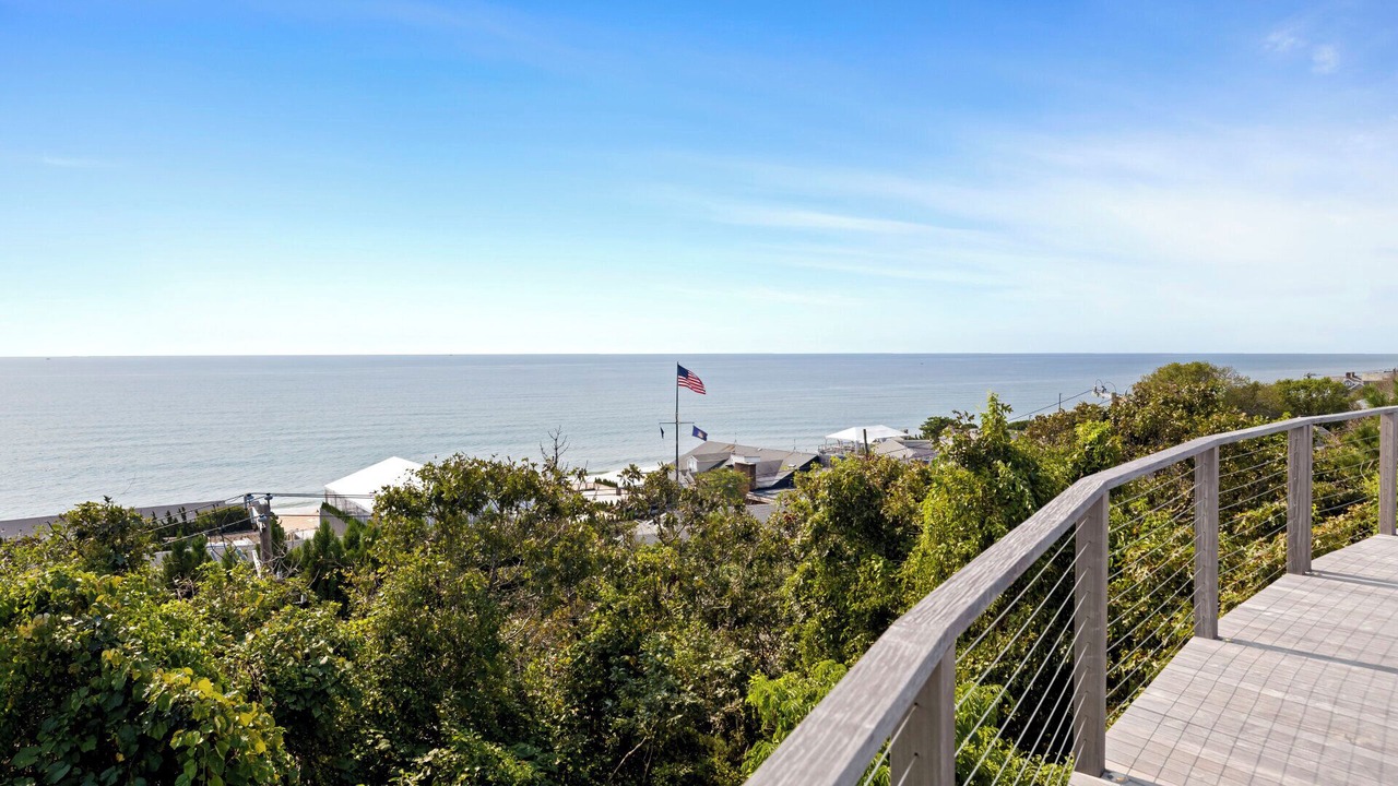 Photo of Others in Montauk
