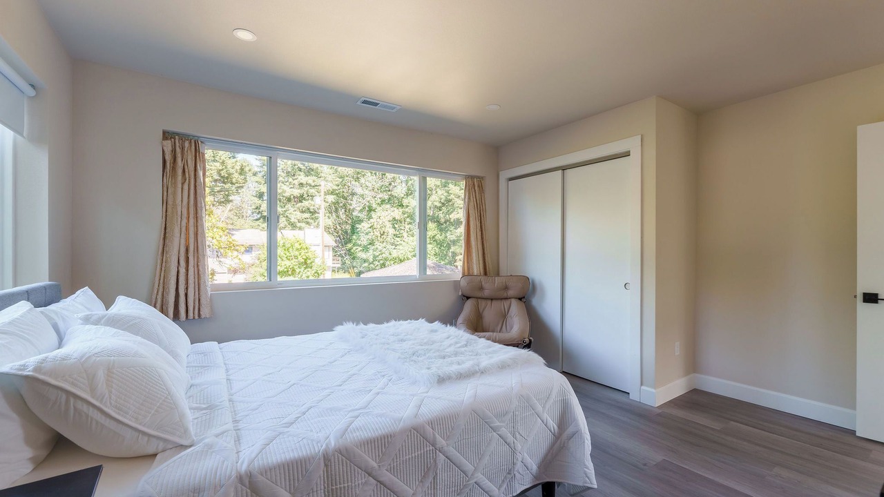 Photo of Bedroom in Oak Grove