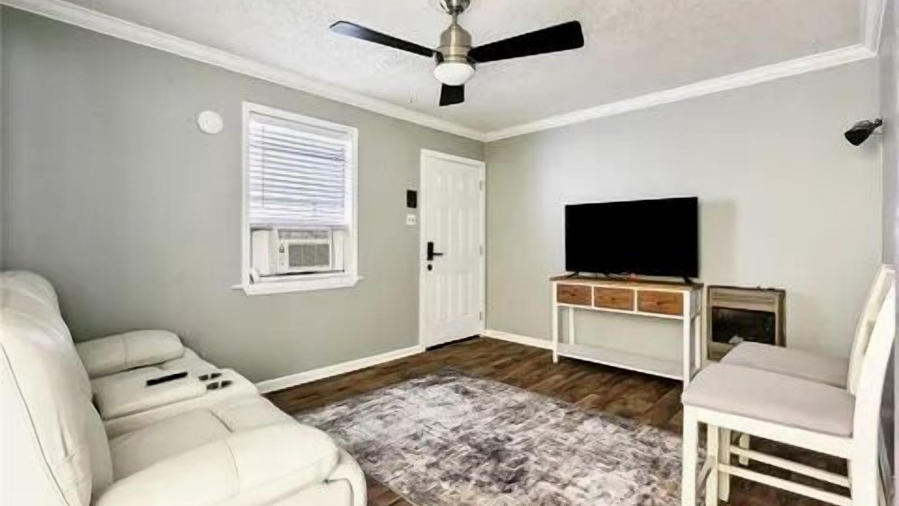 Photo of Livingroom in Treme