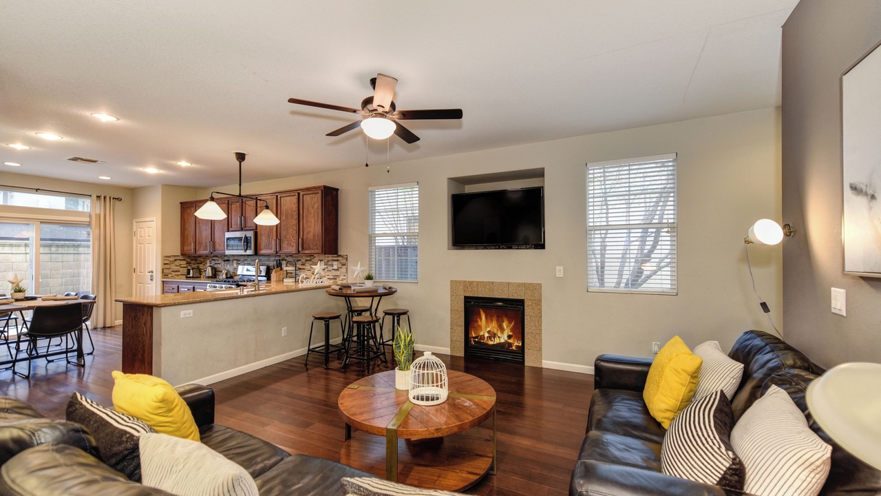Photo of Livingroom in North Natomas