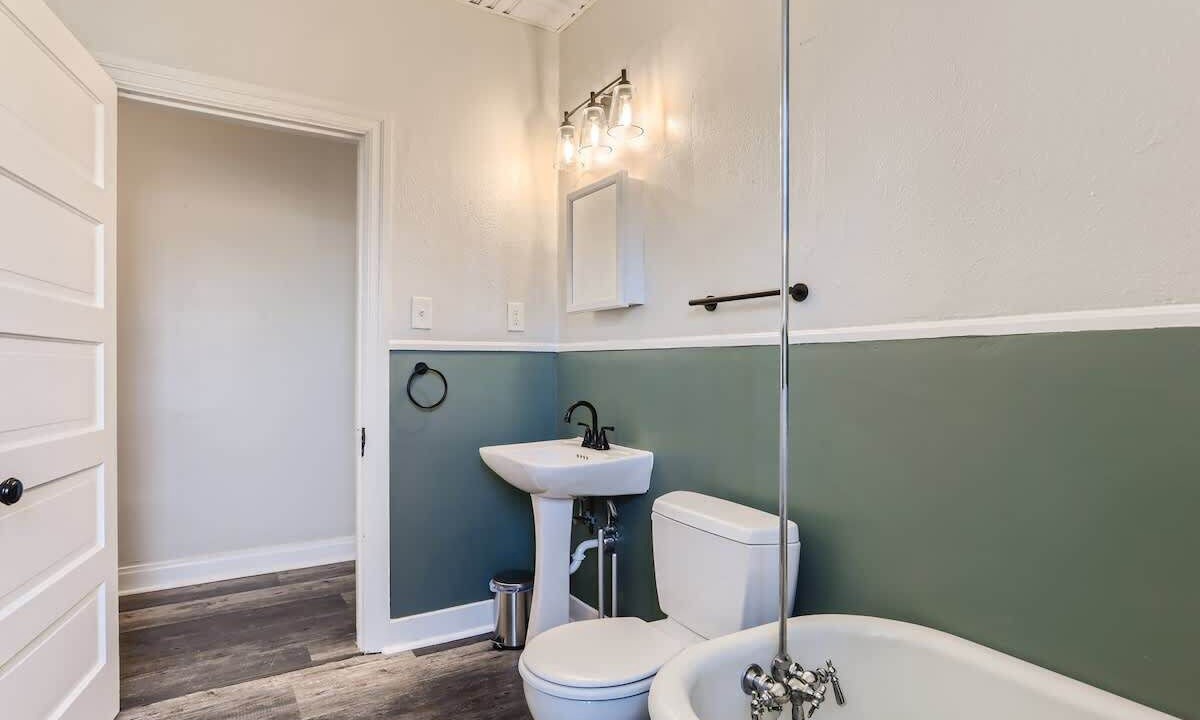 Photo of Bathroom in City Park