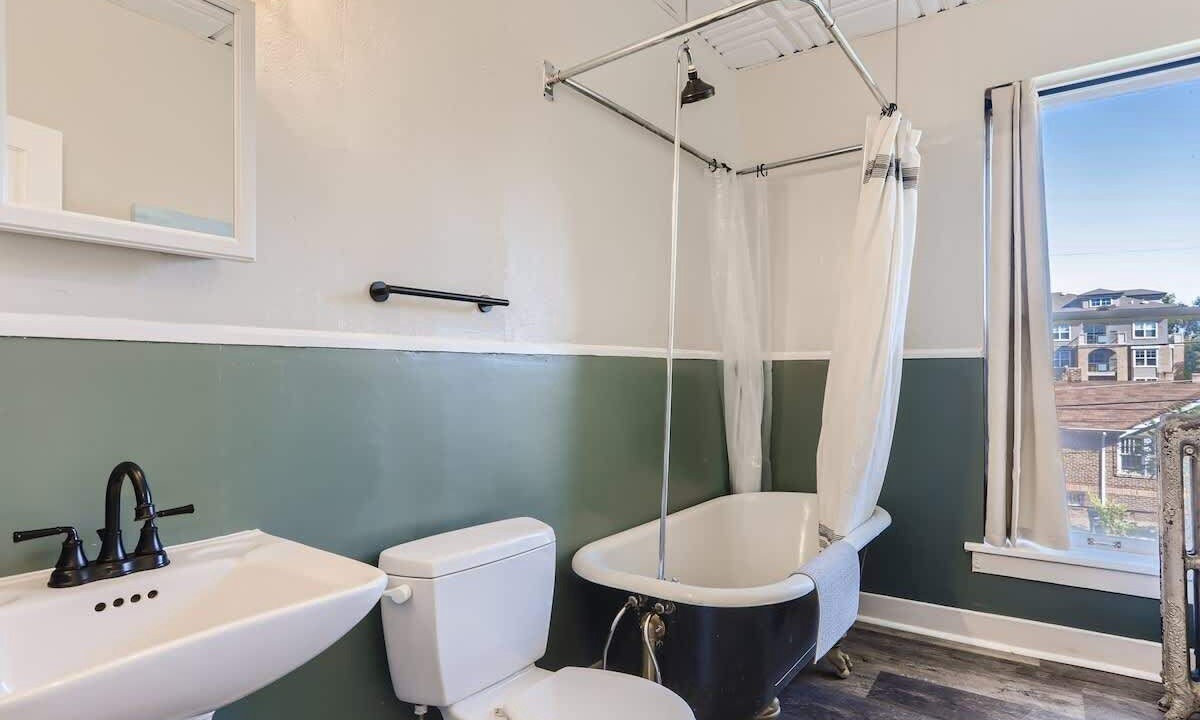 Photo of Bathroom in City Park