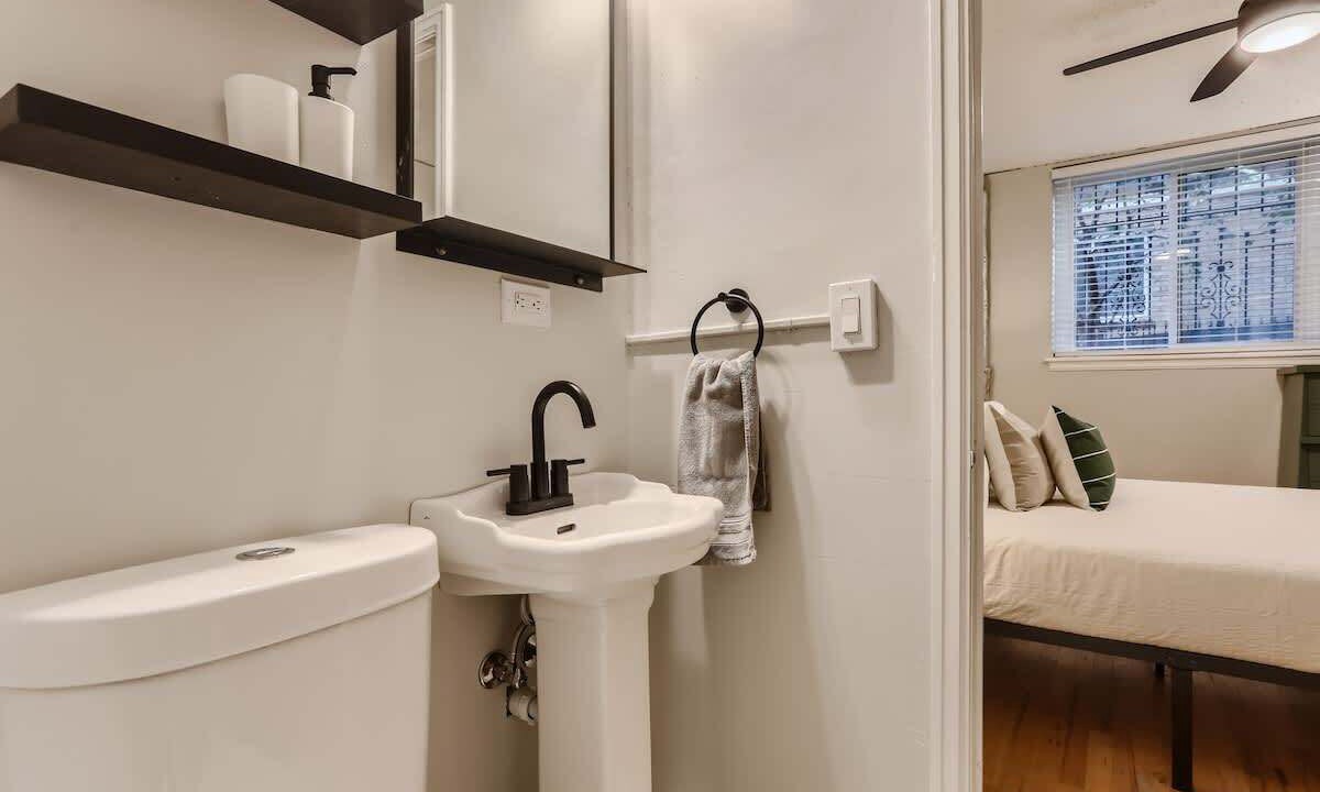 Photo of Bathroom in City Park
