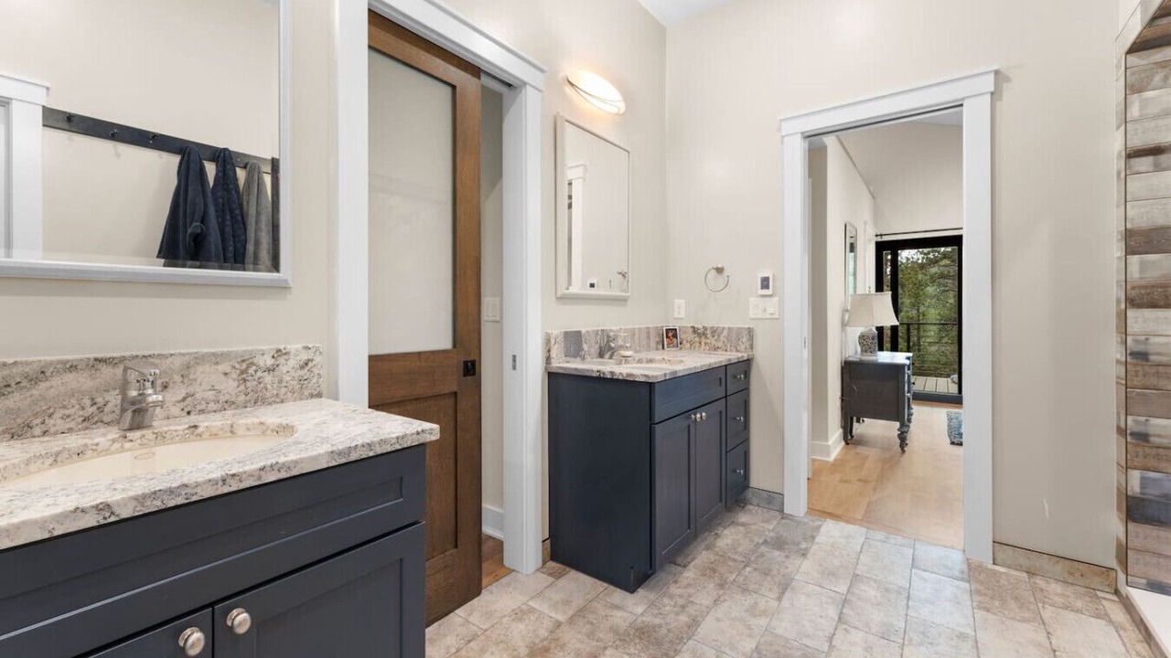 Photo of Bathroom in Jamestown